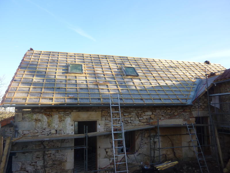 Vincent Maneyrol, Rénovation toiture, pose de Velux à Corgnac (24)